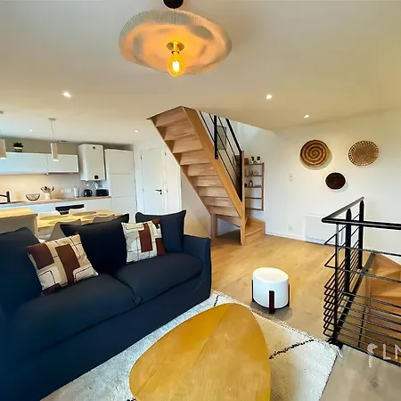 Apartment Duplex *
